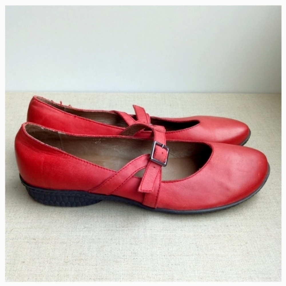 Souout Women EU 39 Red Leather Mary Jane's Shoes